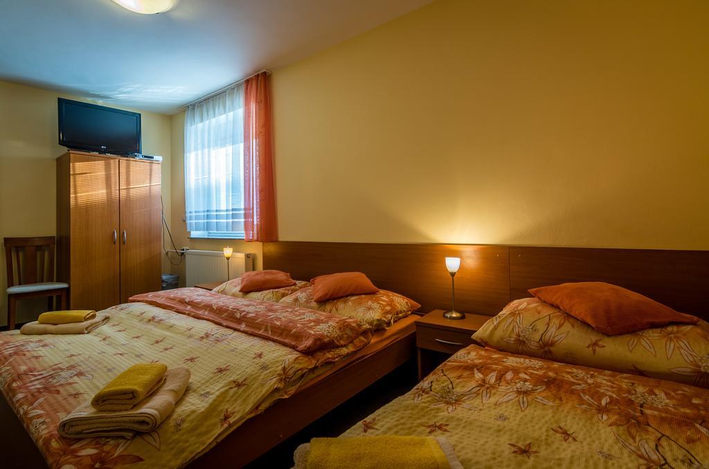 Privat Baja Hotel Liptovsky Mikulas Exterior photo